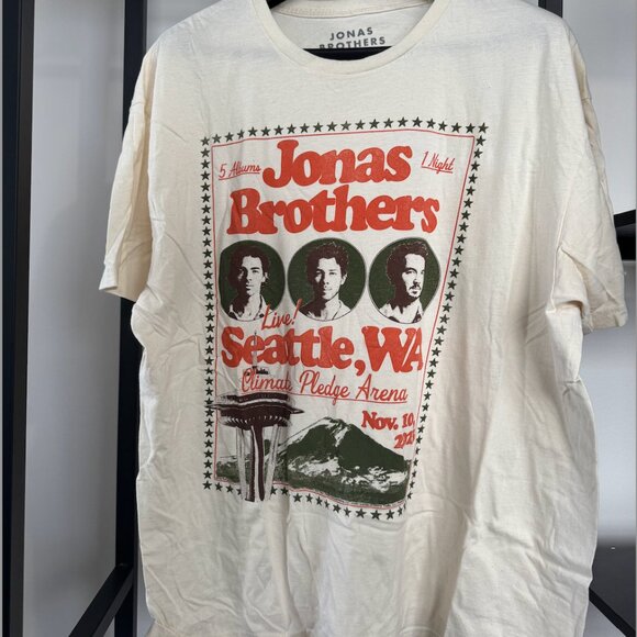 Jonas Brothers' Concert Tee - Picture 1 of 3
